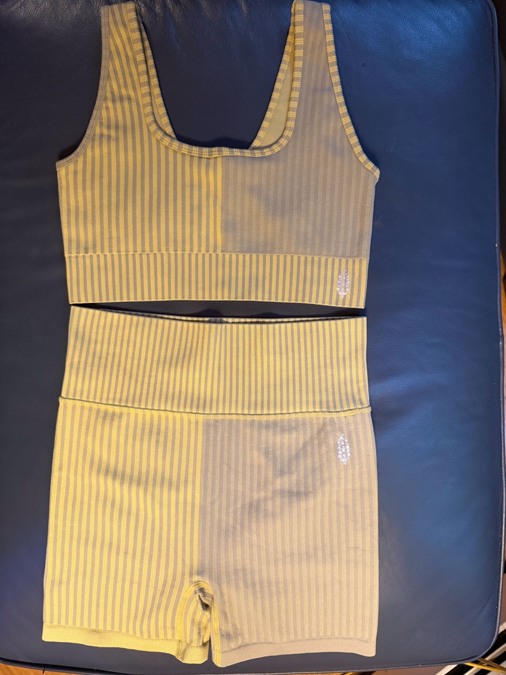 NWOT FP Movement 2-PIECE SET Stripe Mix Bra & Bike Shorts Size Small